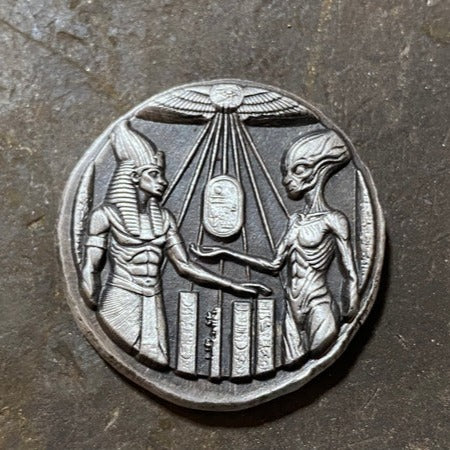 1 Ozt - "Ancient Wisdom" .999 Fine Silver Round