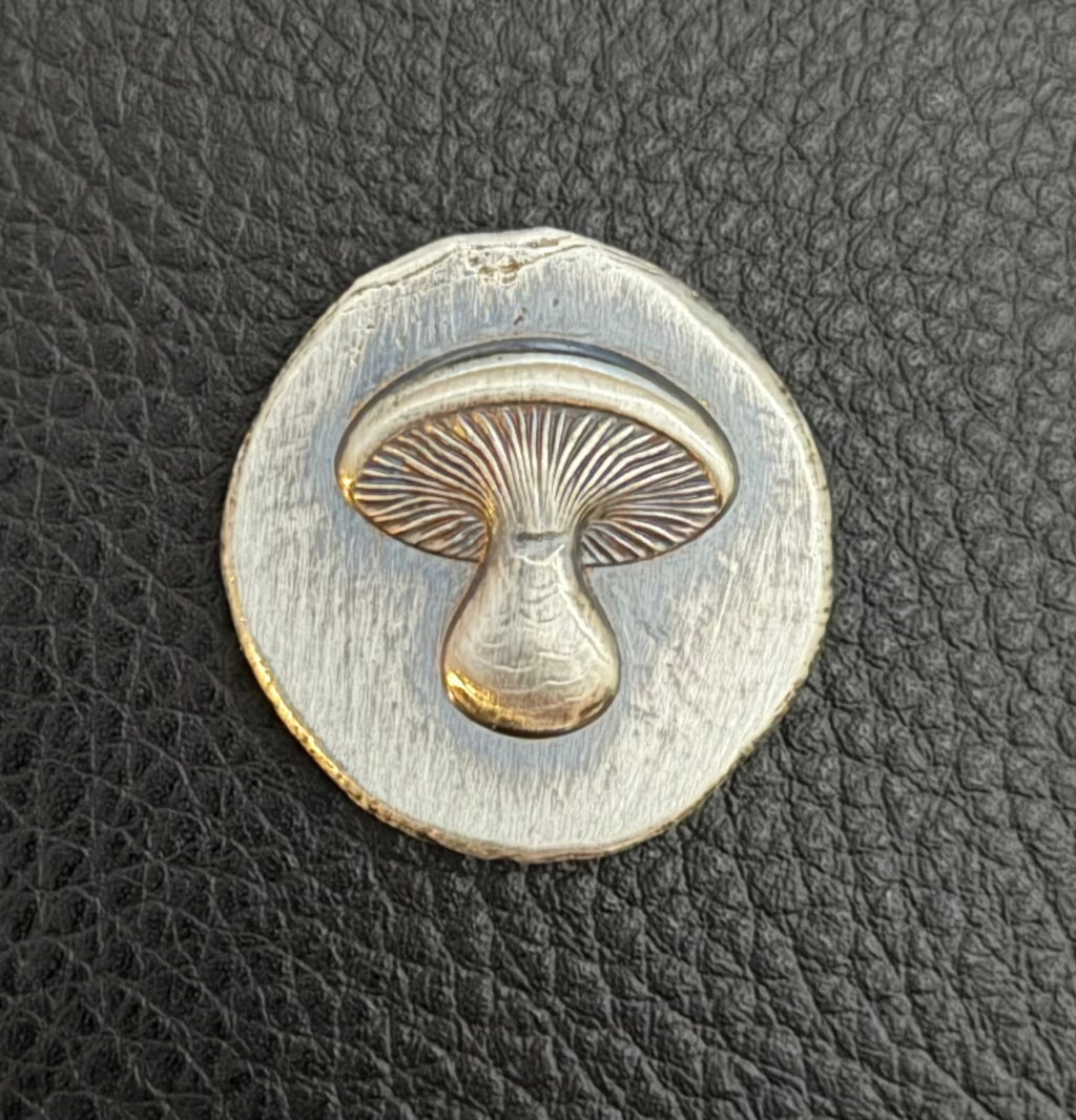1ozt Mushroom .999 Fine Silver round