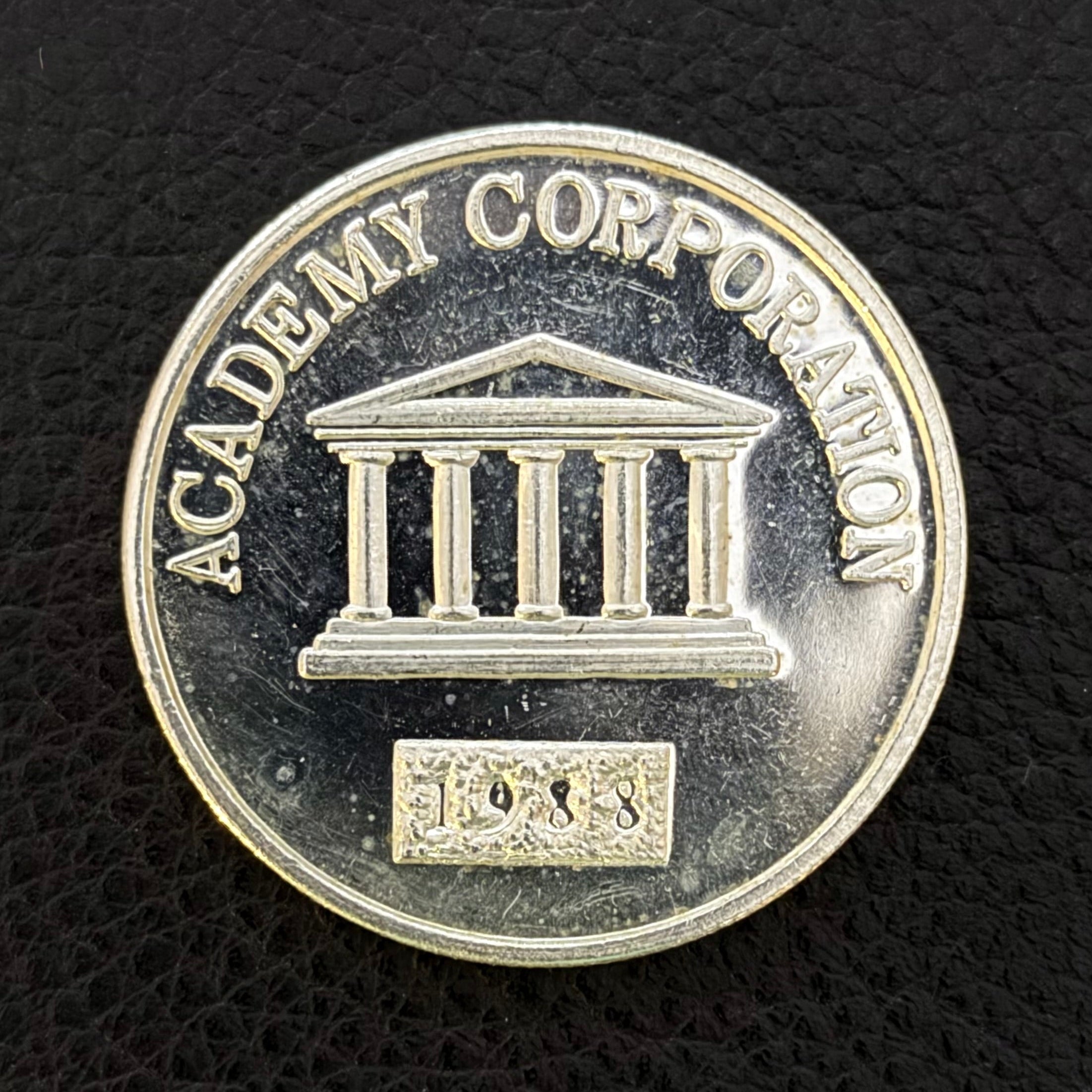 Vintage - 1988 Academy Corporation 1 Ozt .999 Fine Silver Round