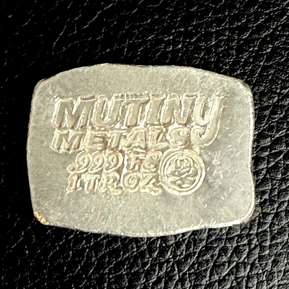 Flipp the Flamingo – 1 ozt Poured Silver Bar