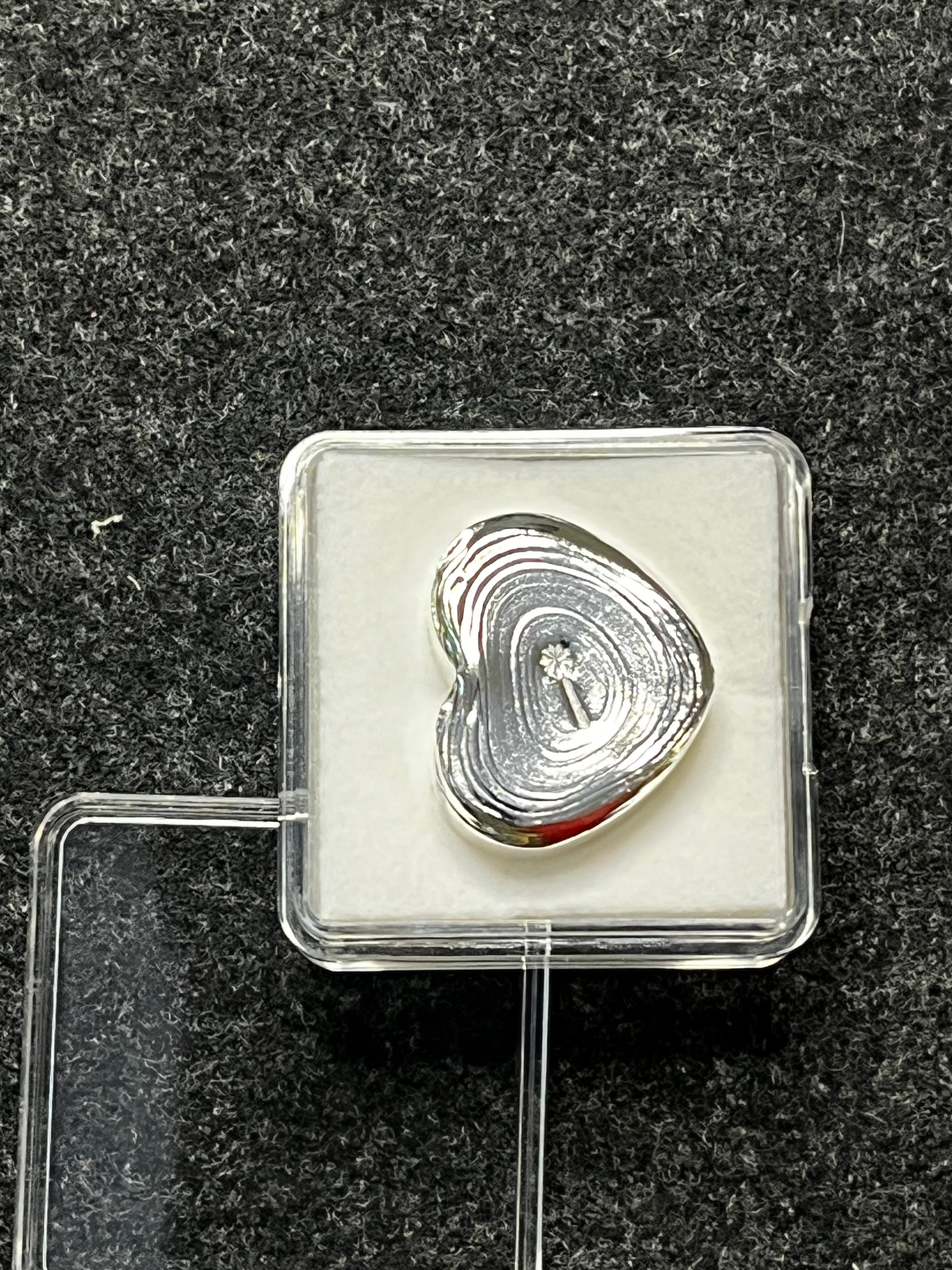 Hearts of Palm Ripple Bar - Weights Vary 1.1-1.2oz .999 Fine Silver