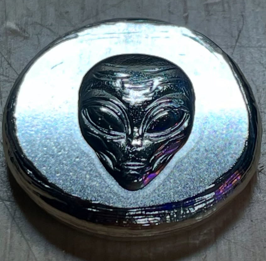 0.7oz "Alien" Round.999 Fine Silver