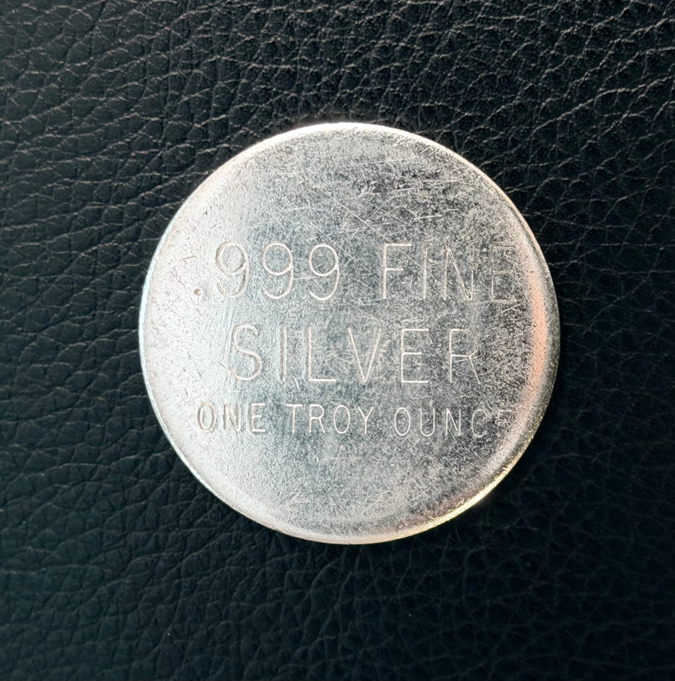 WD Pours - 1 Ozt. Logo Struck on Vintage Blank - .999 Fine Silver